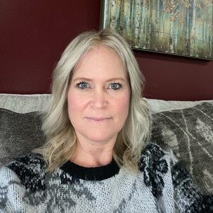 Meet your Posher, Brenda